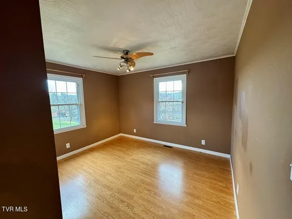 $274,900 | 817 Midnight Drive, Chilhowie, VA 24319