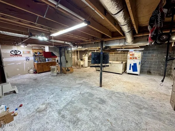 $274,900 | 817 Midnight Drive, Chilhowie, VA 24319