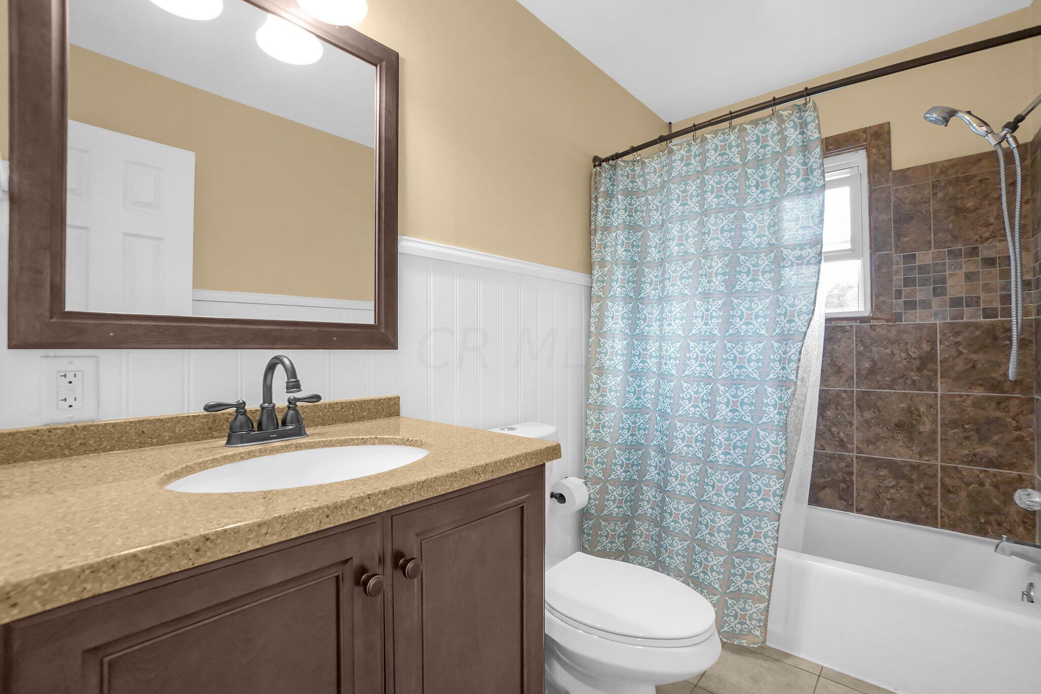 2363 East Howard Road Columbus, OH 43207 - Photo 9 of 24 11-web-or-mls-2363-e-howard-rd
