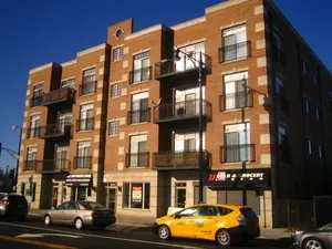 $2,275 | 3152 West Devon Avenue, Unit 4A, Chicago, IL 60659