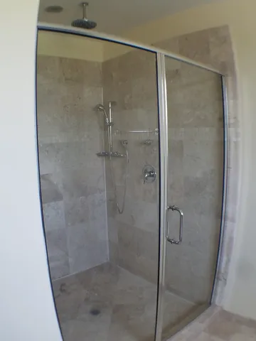 $2,275 | 3152 West Devon Avenue, Unit 4A, Chicago, IL 60659