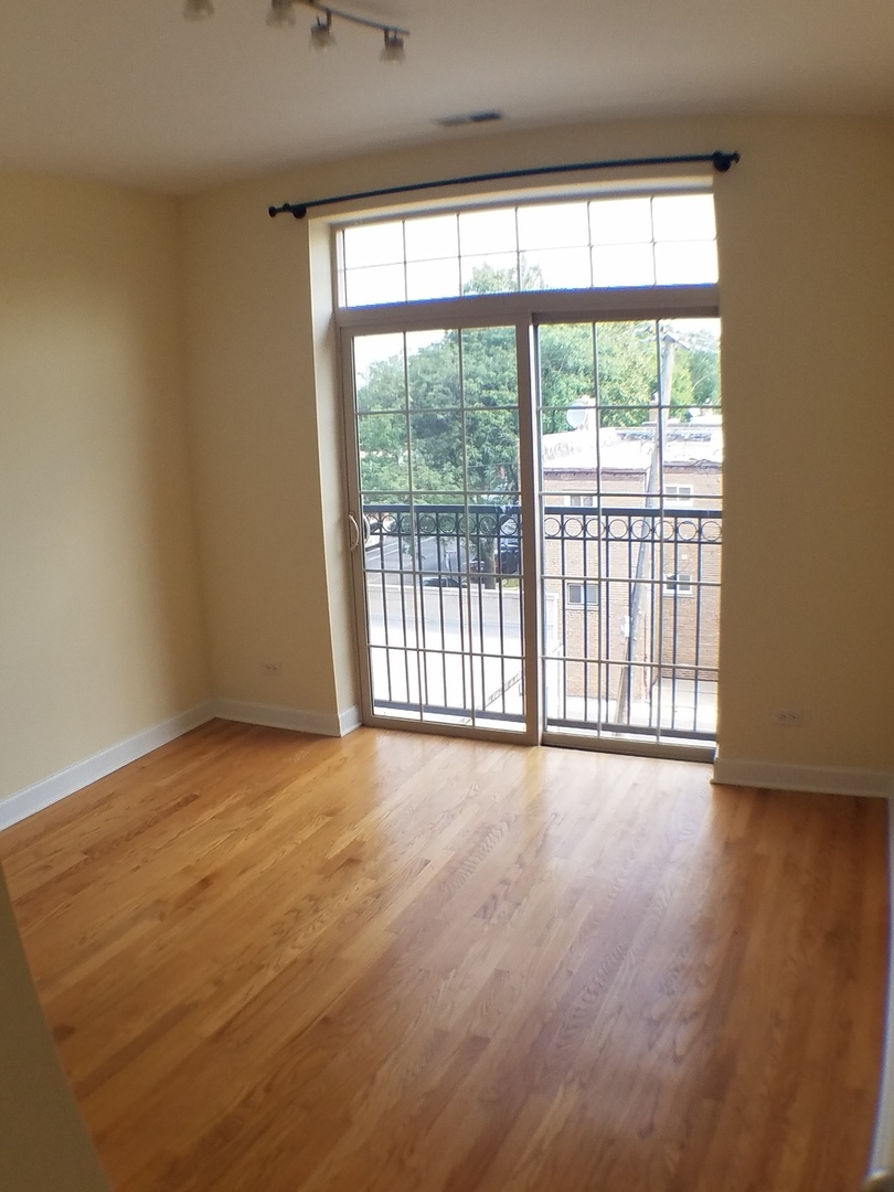 3152 West Devon Avenue, Unit 4A Chicago, IL 60659 - Photo 10 of 13