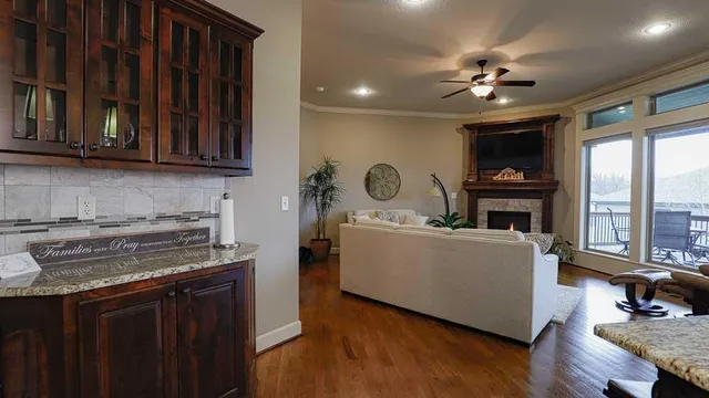 $585,000 | 1696 Northeast Parkwood Drive, Lee's Summit, MO 64064