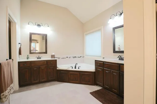 $585,000 | 1696 Northeast Parkwood Drive, Lee's Summit, MO 64064