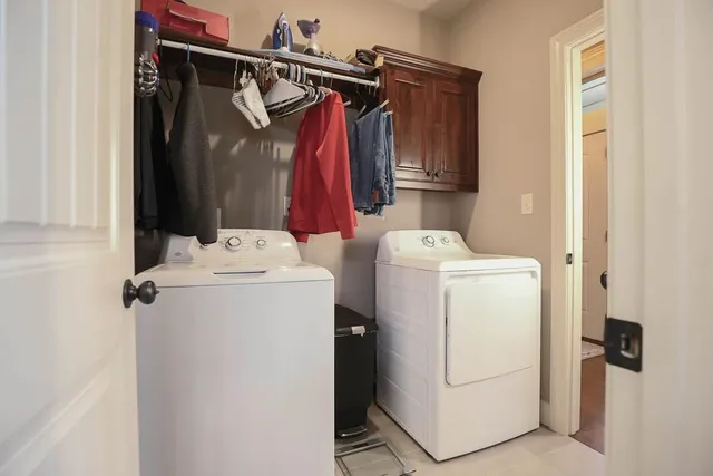 $585,000 | 1696 Northeast Parkwood Drive, Lee's Summit, MO 64064