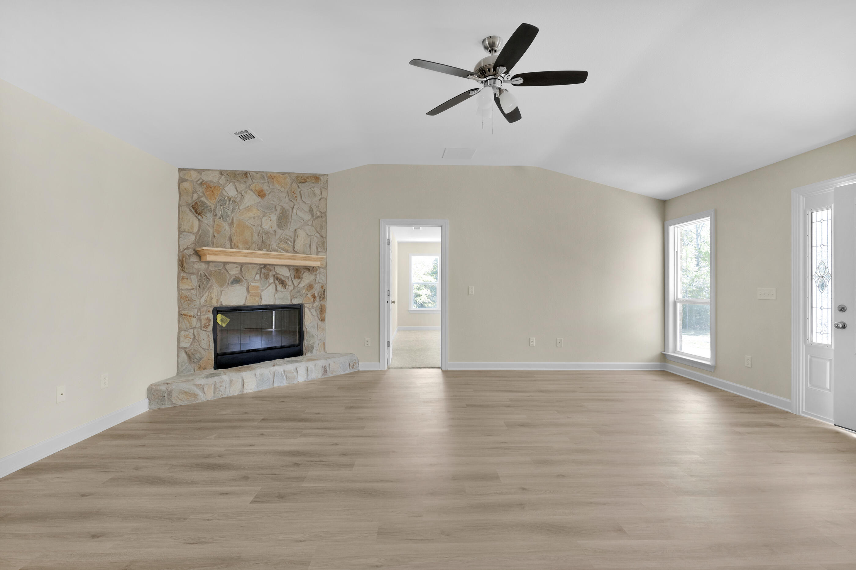10012 American Farms Road Milton, FL 32583 - Photo 4 of 10