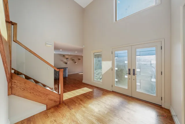 $1,150,000 | 3926 Raintree Lane, Northbrook, IL 60062