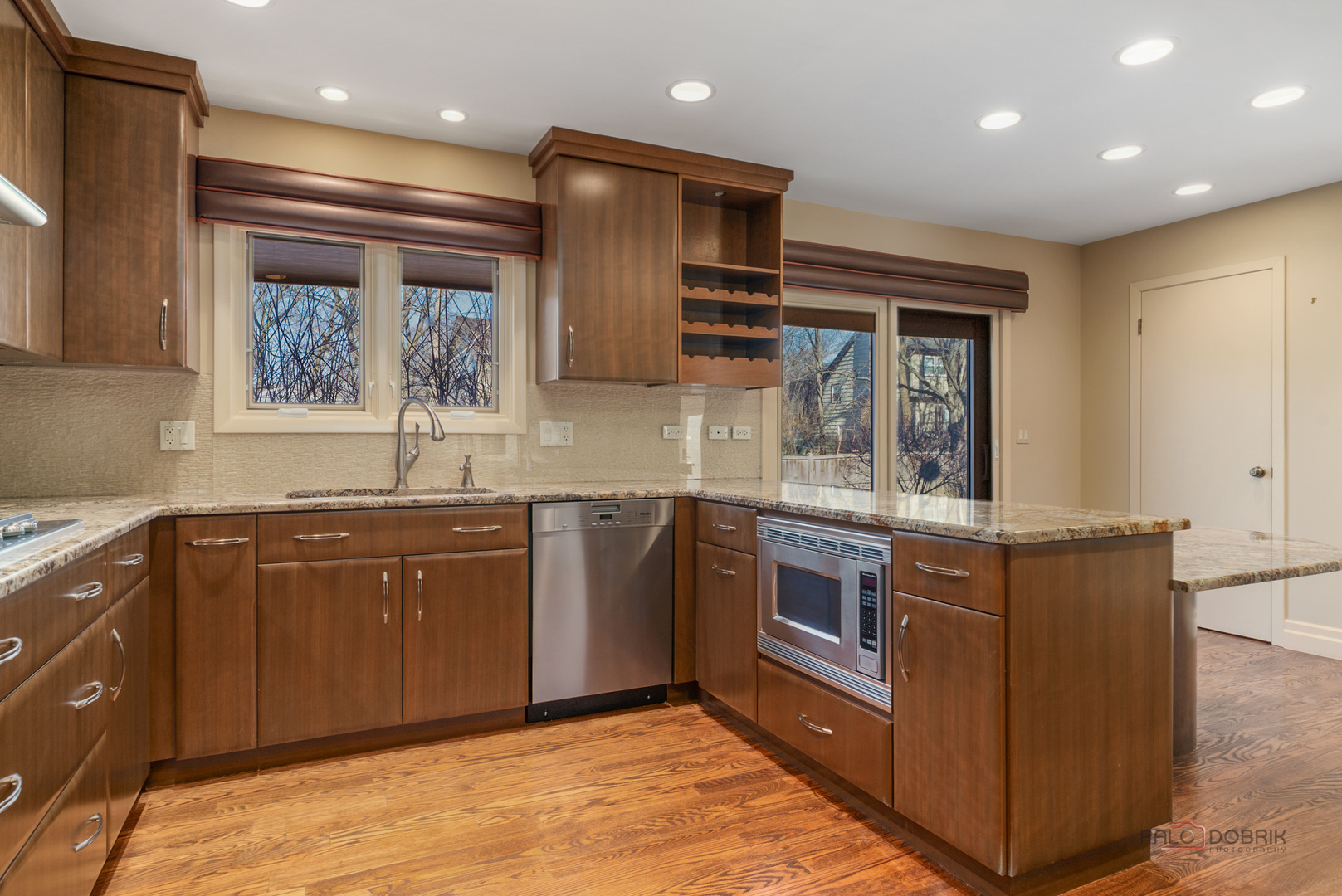 3926 Raintree Lane Northbrook, IL 60062 - Photo 8 of 40