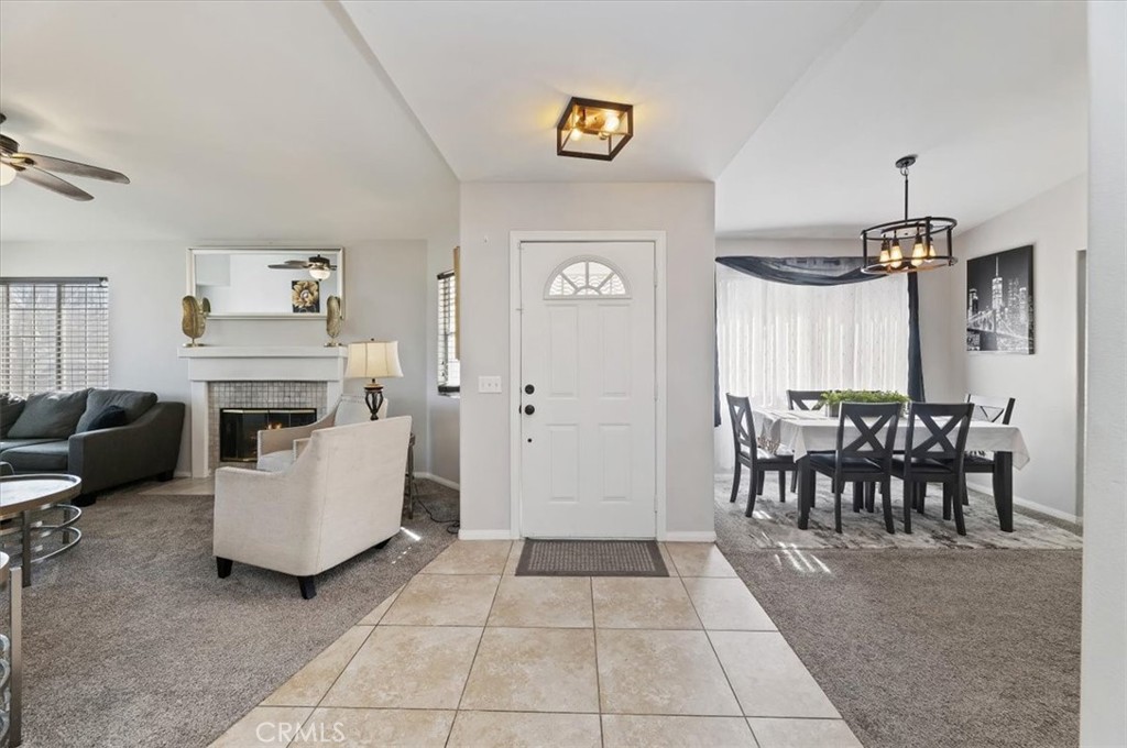 361 Via Capri Hemet, CA 92545 - Photo 7 of 30