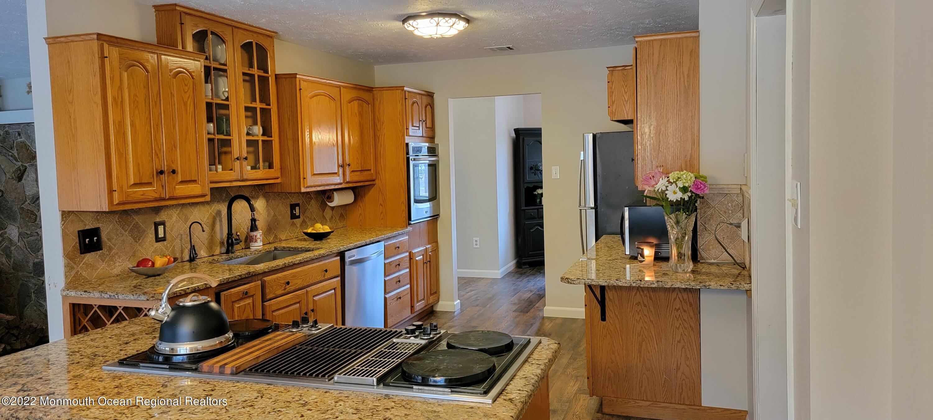 420 Stage Road Little Egg Harbor, NJ 08087 - Photo 7 of 71 oak kit.cabinets