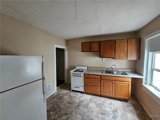 $199,900 | 1230 Court Street, Utica, NY 13502