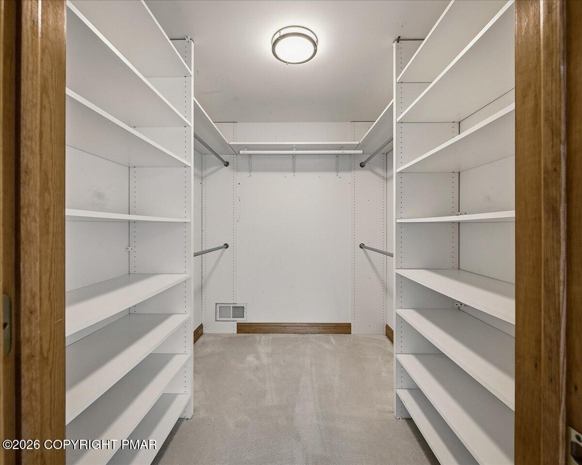 2506 Red Fox Lane Stroudsburg, PA 18360 - Photo 32 of 62 Walk-in-Closet