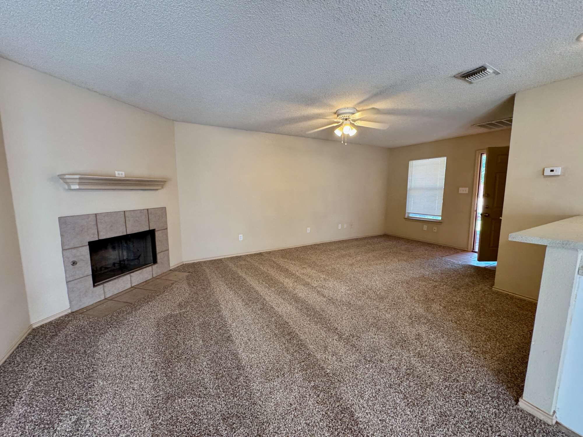 6311 7th Street, Unit UINT 1 Lubbock, TX 79416 - Photo 4 of 13 IMG_8135