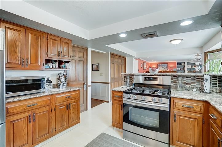 1811 Shamrock Road Fort Wayne, IN 46819 - Photo 9 of 35