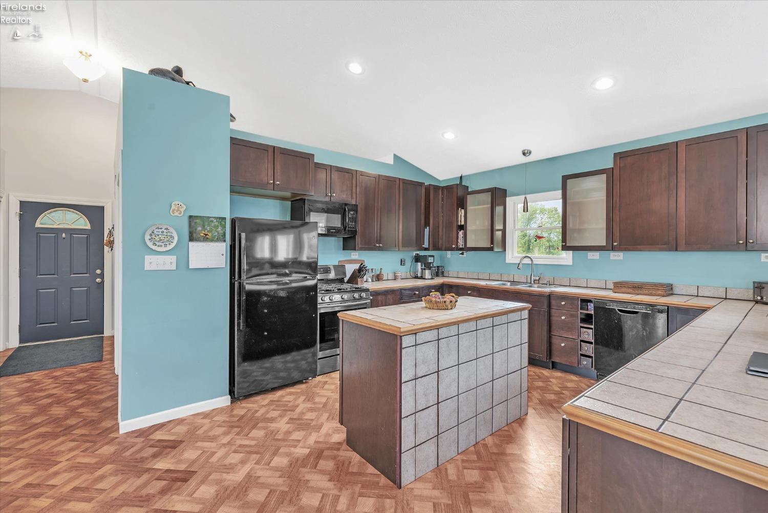 7240 Rankie Road Port Clinton, OH 43452 - Photo 16 of 46 Gallery Image 16