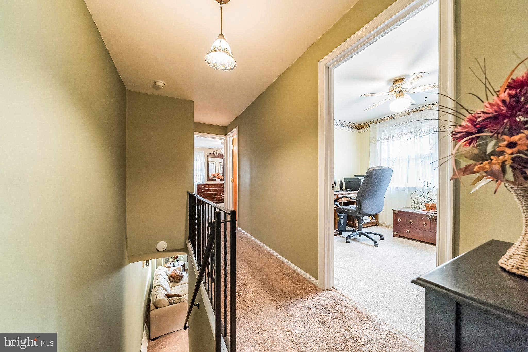 542 Overlook Road Philadelphia, PA 19128 - Photo 11 of 30