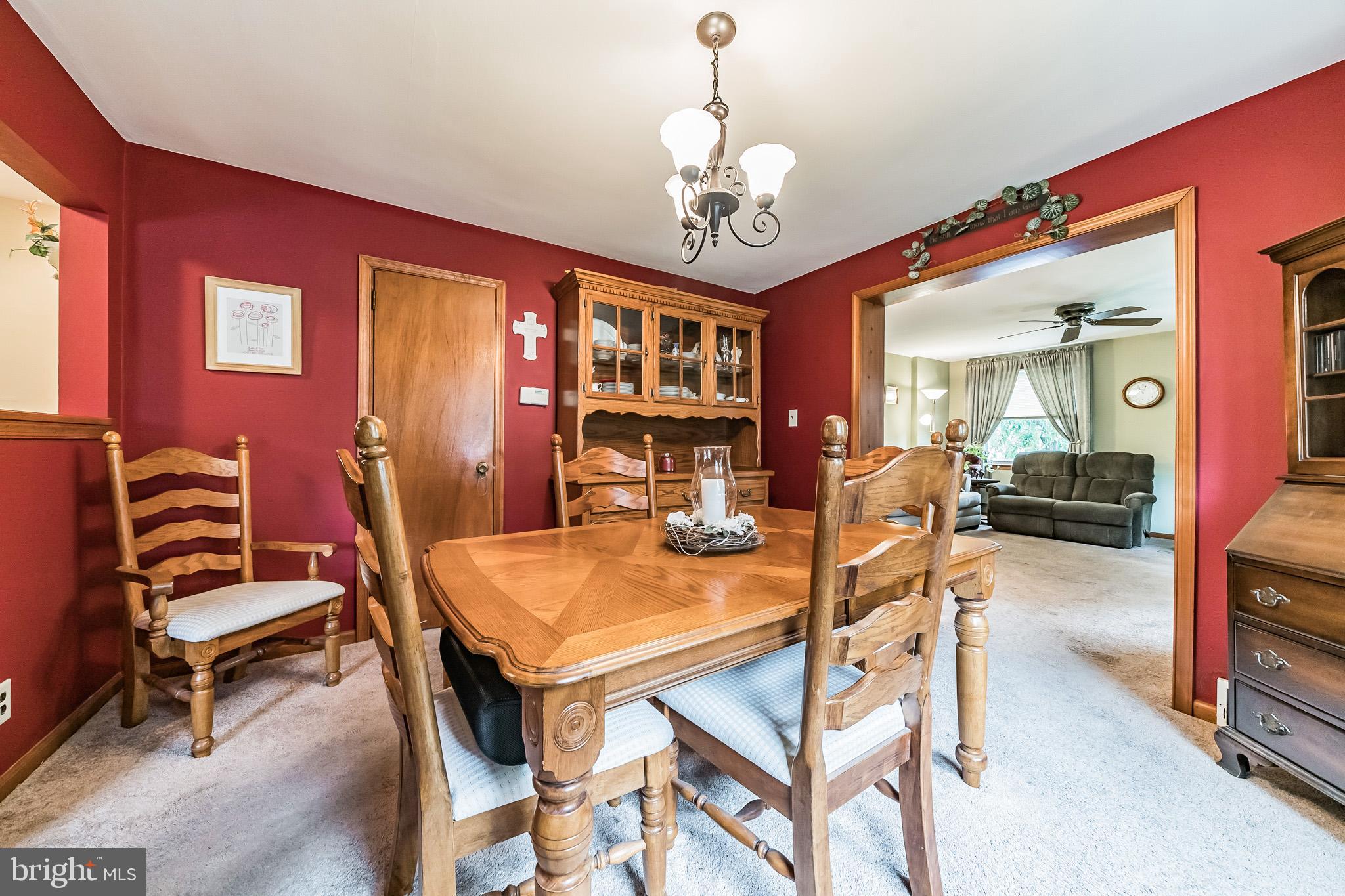 542 Overlook Road Philadelphia, PA 19128 - Photo 6 of 30