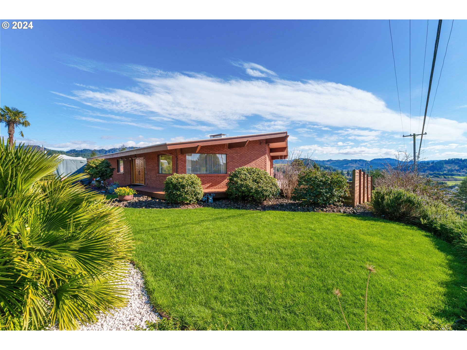 1404 Willow Street Myrtle Point, OR 97458 - Photo 3 of 48 Gallery Image 3