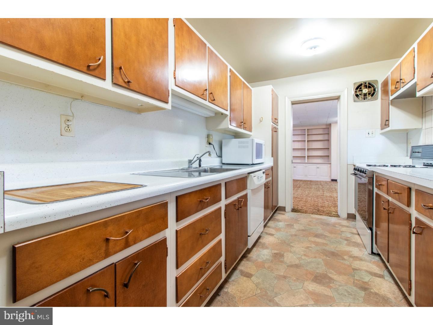 1405 Panther Road Wyncote, PA 19095 - Photo 7 of 24 Kitchen