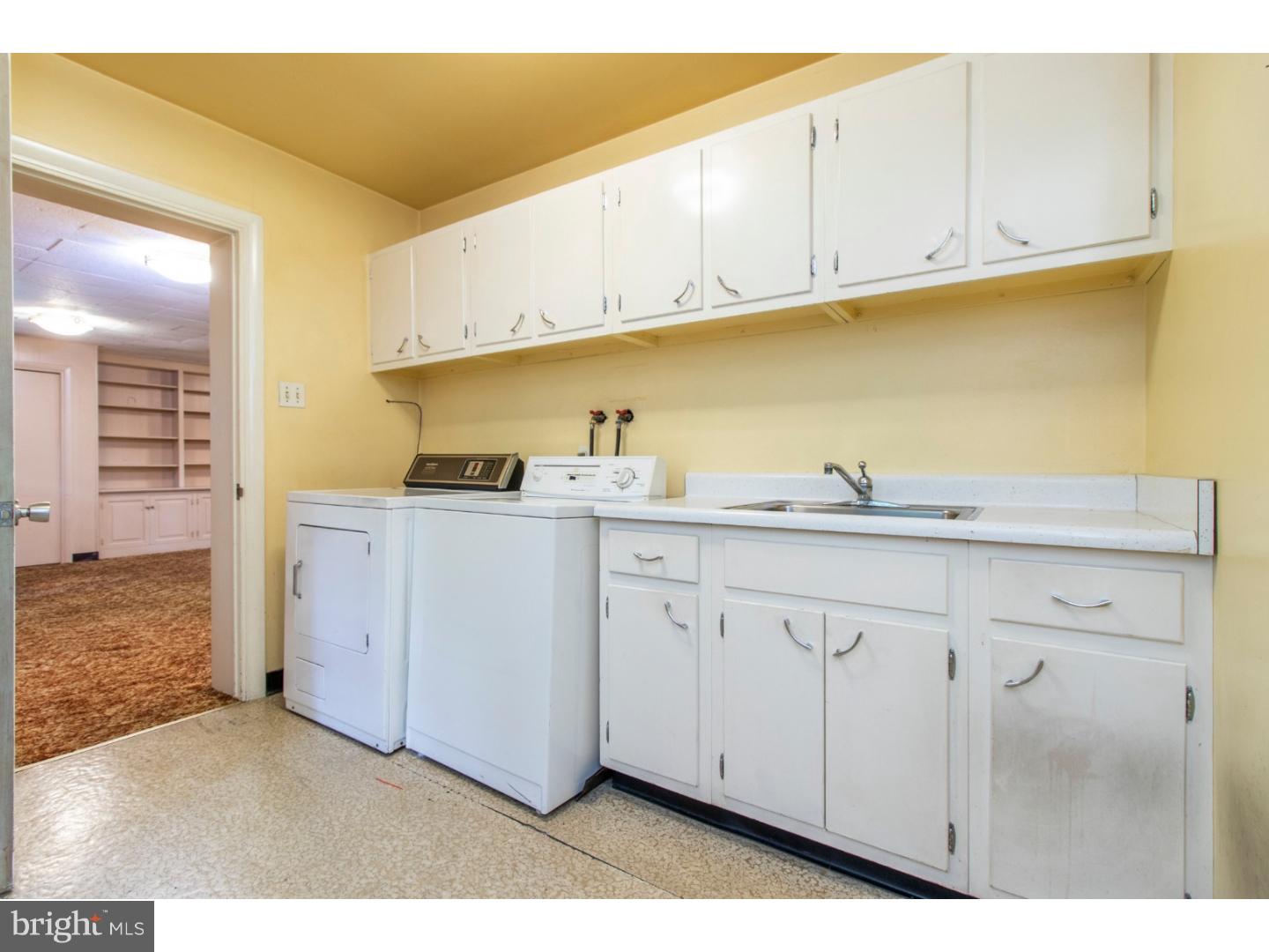 1405 Panther Road Wyncote, PA 19095 - Photo 8 of 24 Laundry Room