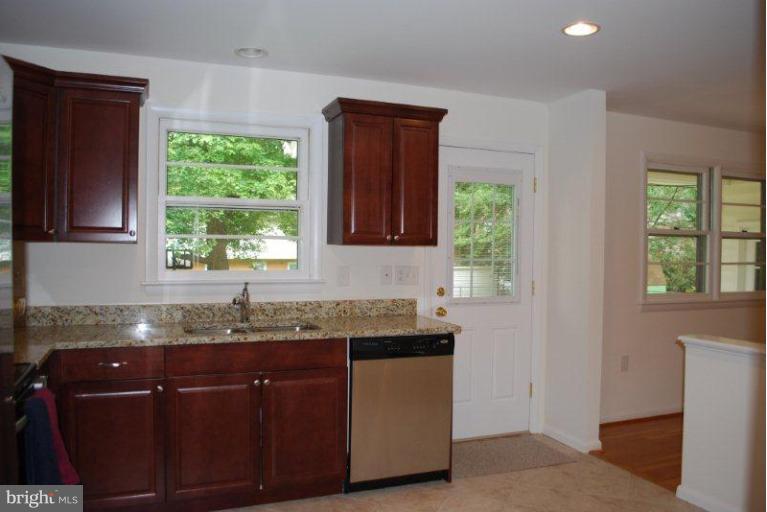 15909 Bond Mill Road Laurel, MD 20707 - Photo 12 of 30 Kitchen