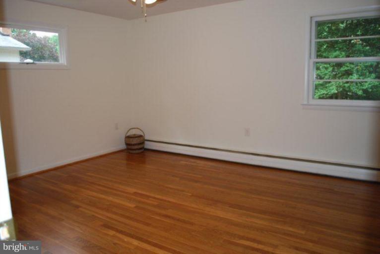 15909 Bond Mill Road Laurel, MD 20707 - Photo 27 of 30 Bedroom (Master)
