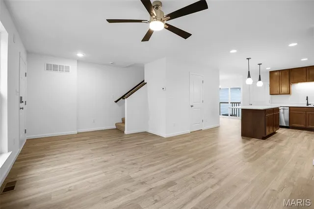 $299,912 | 439 Sunset Hollow Drive, Wentzville, MO 63385