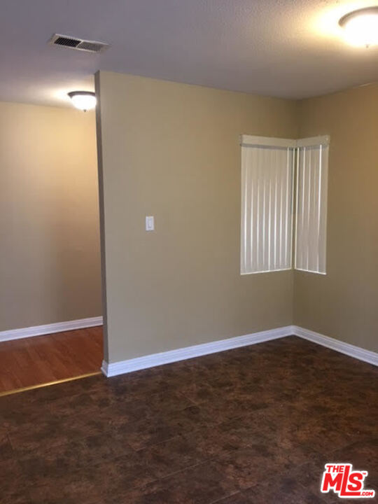 2163 Fitzgerald Road Simi Valley, CA 93065 - Photo 5 of 14 Gallery Image 5