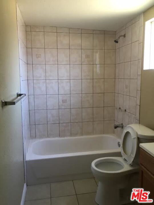 2163 Fitzgerald Road Simi Valley, CA 93065 - Photo 10 of 14 Gallery Image 10