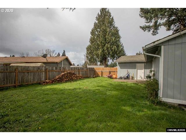 869 54th Place Springfield, OR 97478 - Photo 22 of 31