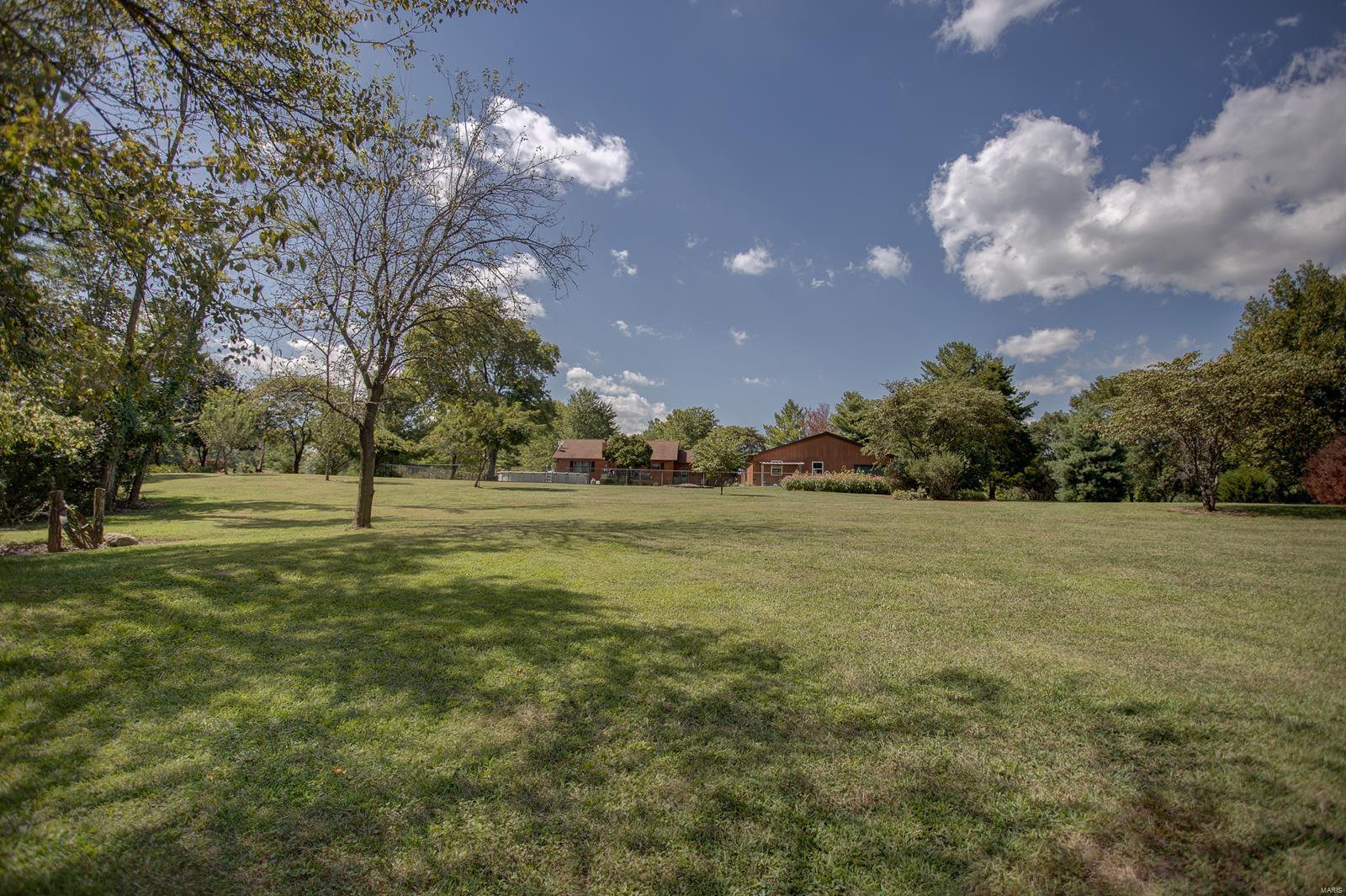 100 Pecan Lane Belleville, IL 62223 - Photo 63 of 85
