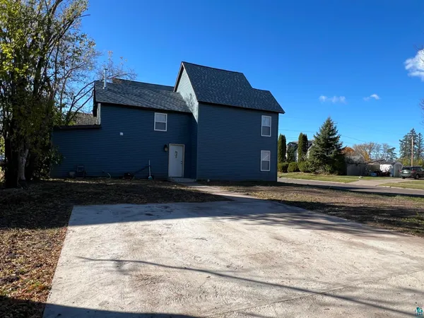 $150,000 | 306 7th Street West, Ashland, WI 54806