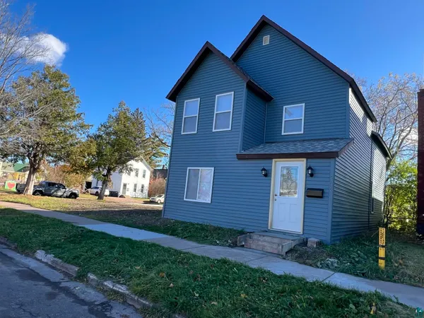 $150,000 | 306 7th Street West, Ashland, WI 54806