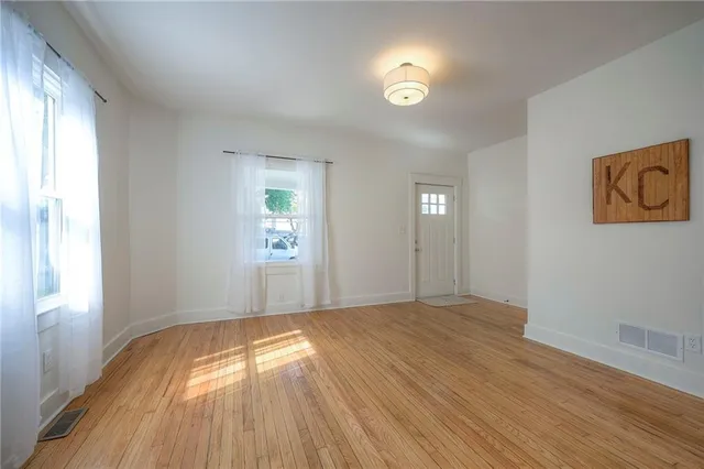 $199,000 | 419 North 14th Street, Kansas City, KS 66102