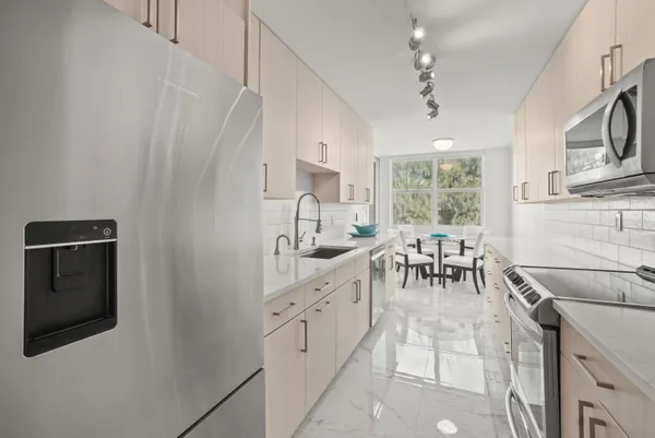 $8,500 | 3546 South Ocean Boulevard, Unit 420, South Palm Beach, FL 33480