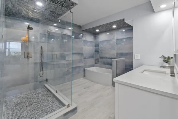 $8,500 | 3546 South Ocean Boulevard, Unit 420, South Palm Beach, FL 33480