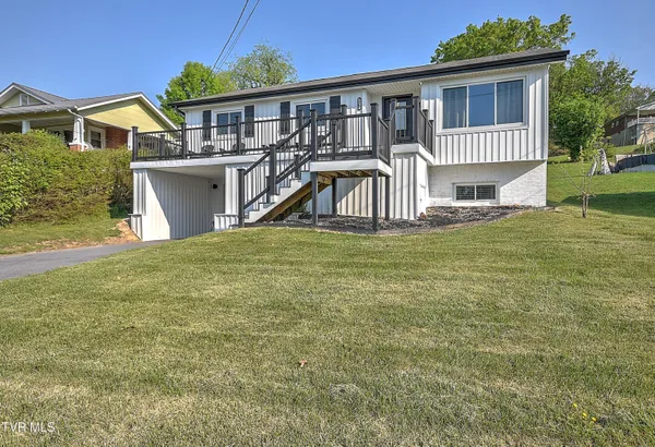 $325,000 | 2413 Catherine Street, Bristol, VA 24201
