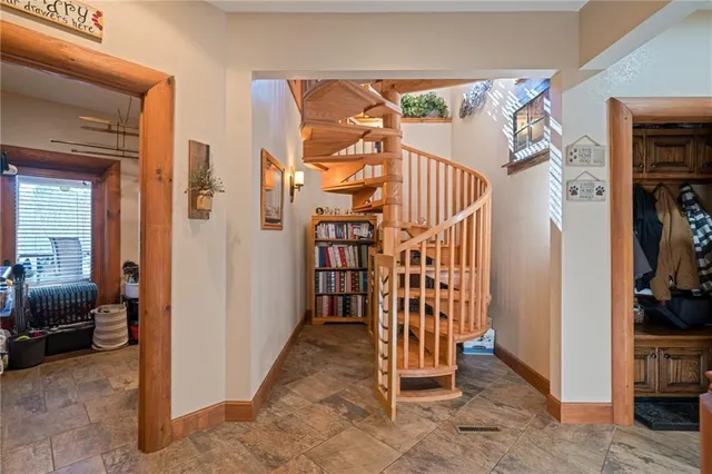 $1,949,000 | 415 Kestrel Rdg Circle, Murphy, NC 28906