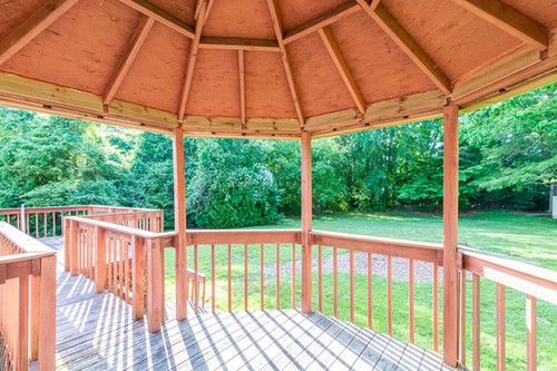 17 Lanphere Road Westerly, RI 02891 - Photo 10 of 44 Gallery Image 10