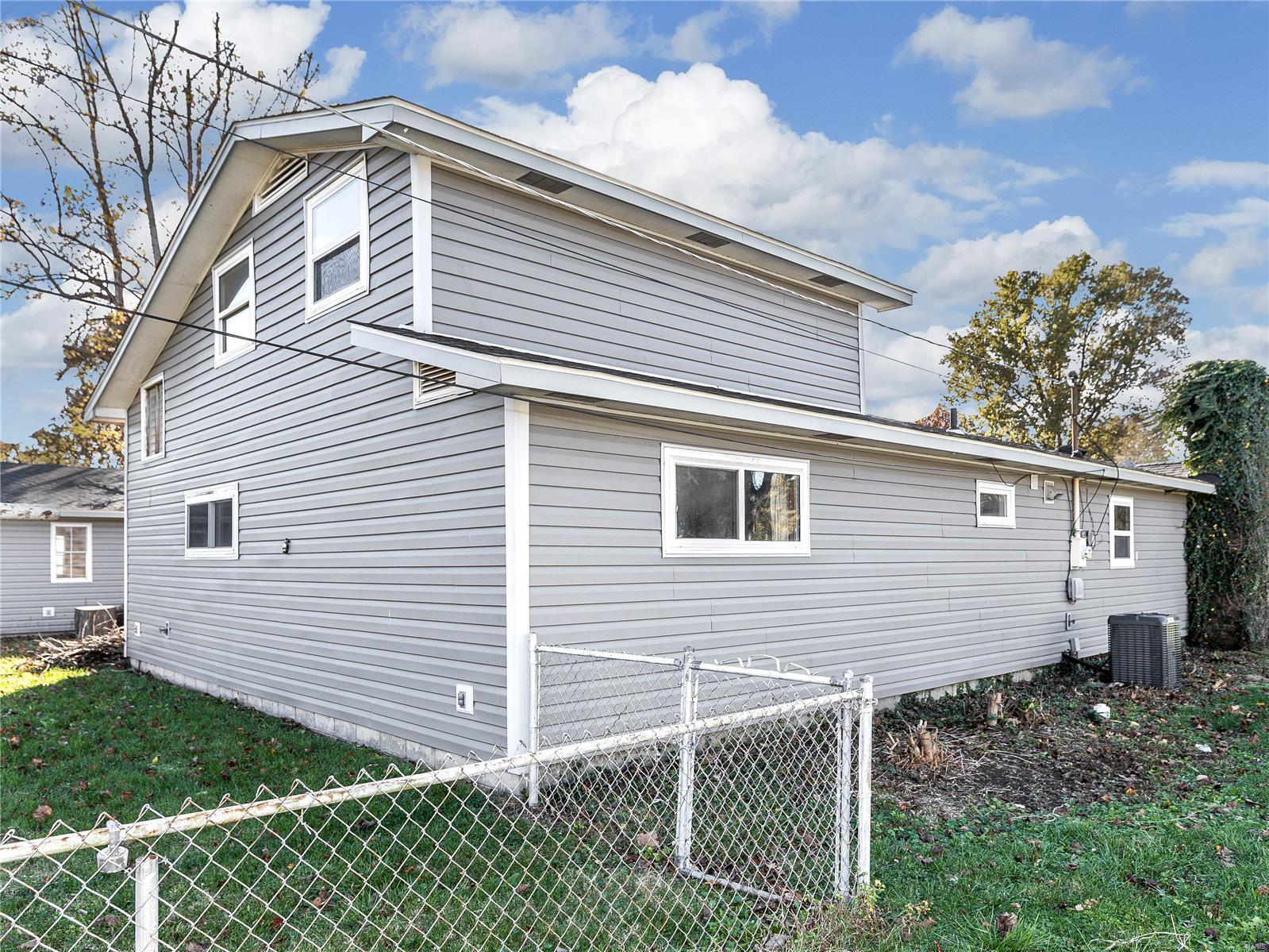 448 Ohio Avenue South Roxana, IL 62087 - Photo 43 of 46 Gallery Image 43