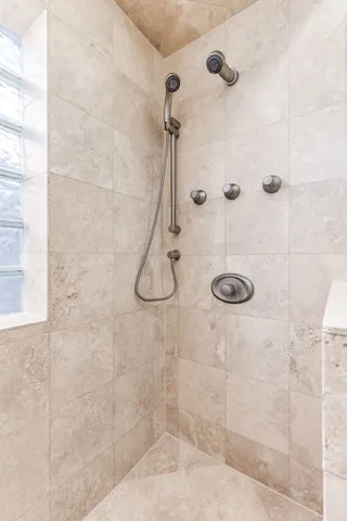 $685,000 | 3418 North Ashland Avenue, Unit 4N, Chicago, IL 60657