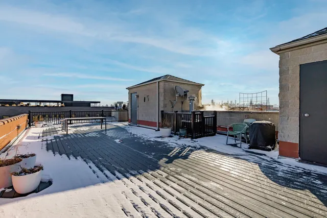 $685,000 | 3418 North Ashland Avenue, Unit 4N, Chicago, IL 60657