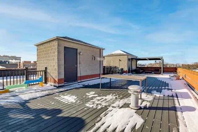 $685,000 | 3418 North Ashland Avenue, Unit 4N, Chicago, IL 60657