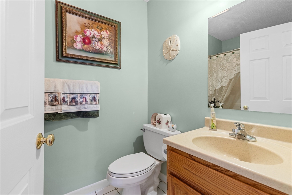 69 Santoro Road Worcester, MA 01606 - Photo 21 of 40