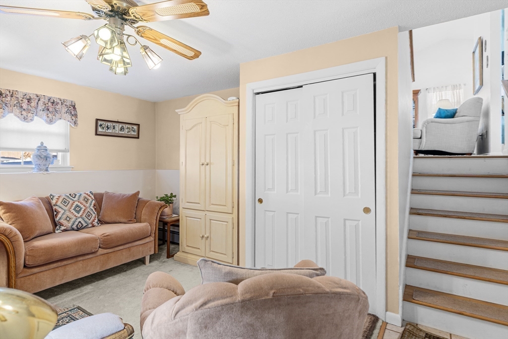 69 Santoro Road Worcester, MA 01606 - Photo 22 of 40