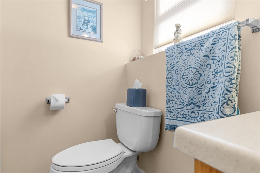 69 Santoro Road Worcester, MA 01606 - Photo 25 of 40