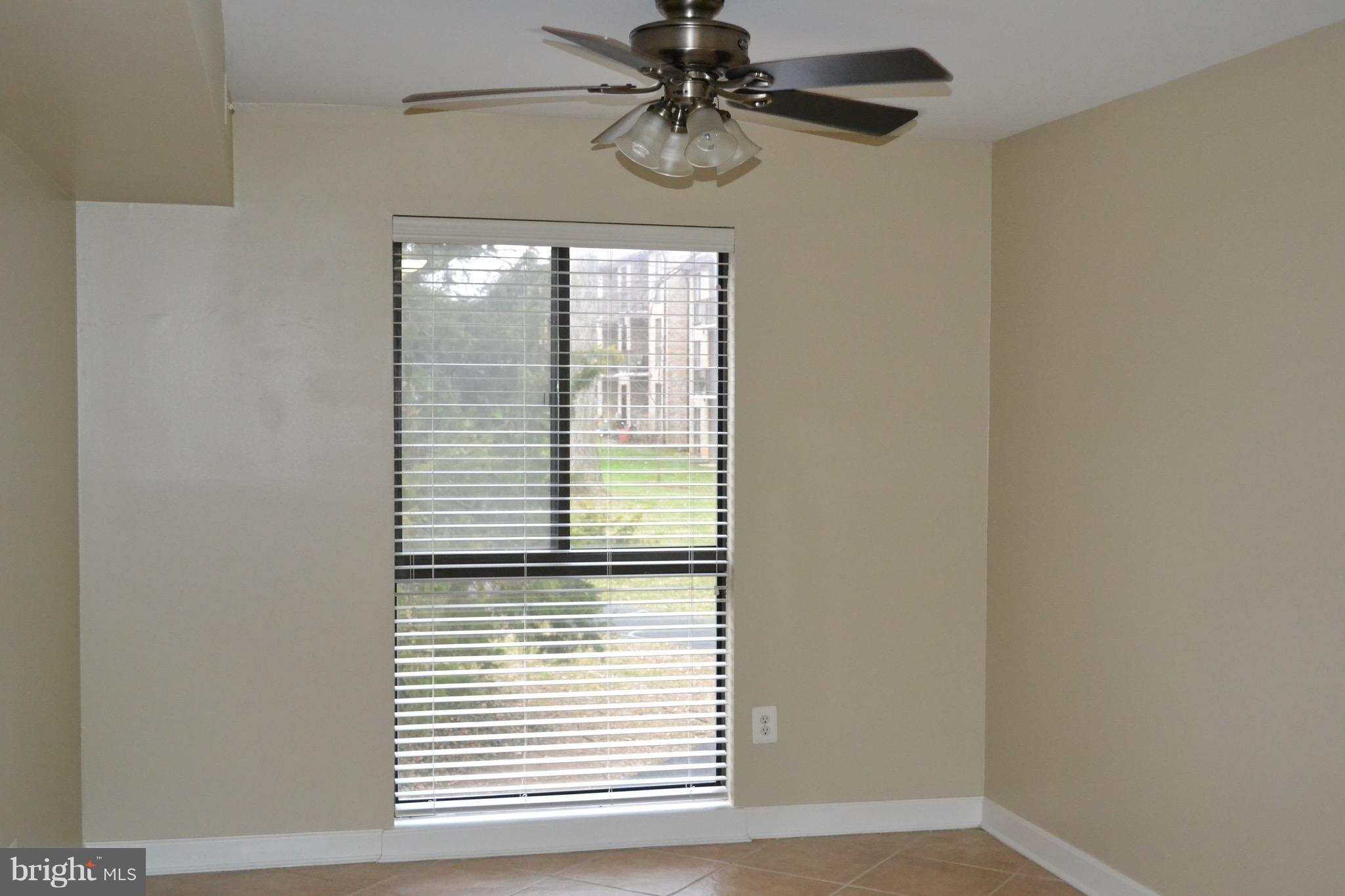 2010 Colts Neck Road, Unit 12B Reston, VA 20191 - Photo 11 of 15 Dining Room