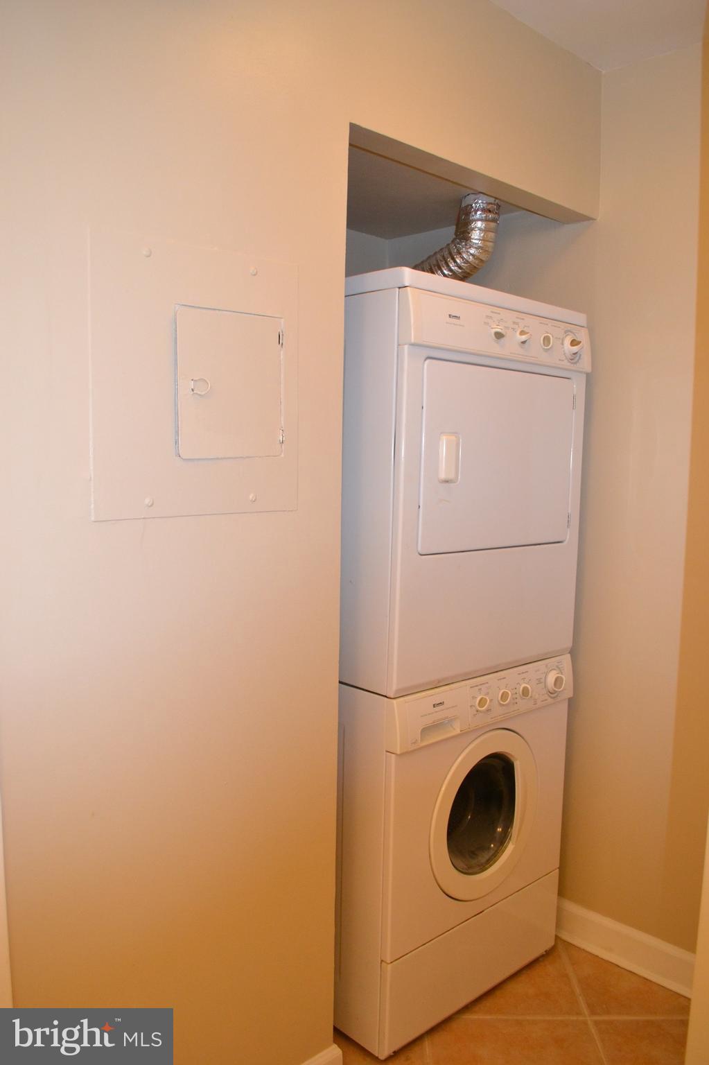 2010 Colts Neck Road, Unit 12B Reston, VA 20191 - Photo 15 of 15 Bath