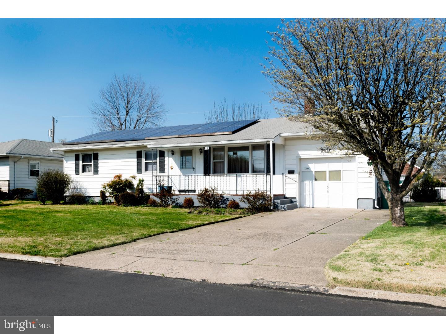 906 Tower Road Bristol, PA 19007 - Photo 2 of 20 Gallery Image 2
