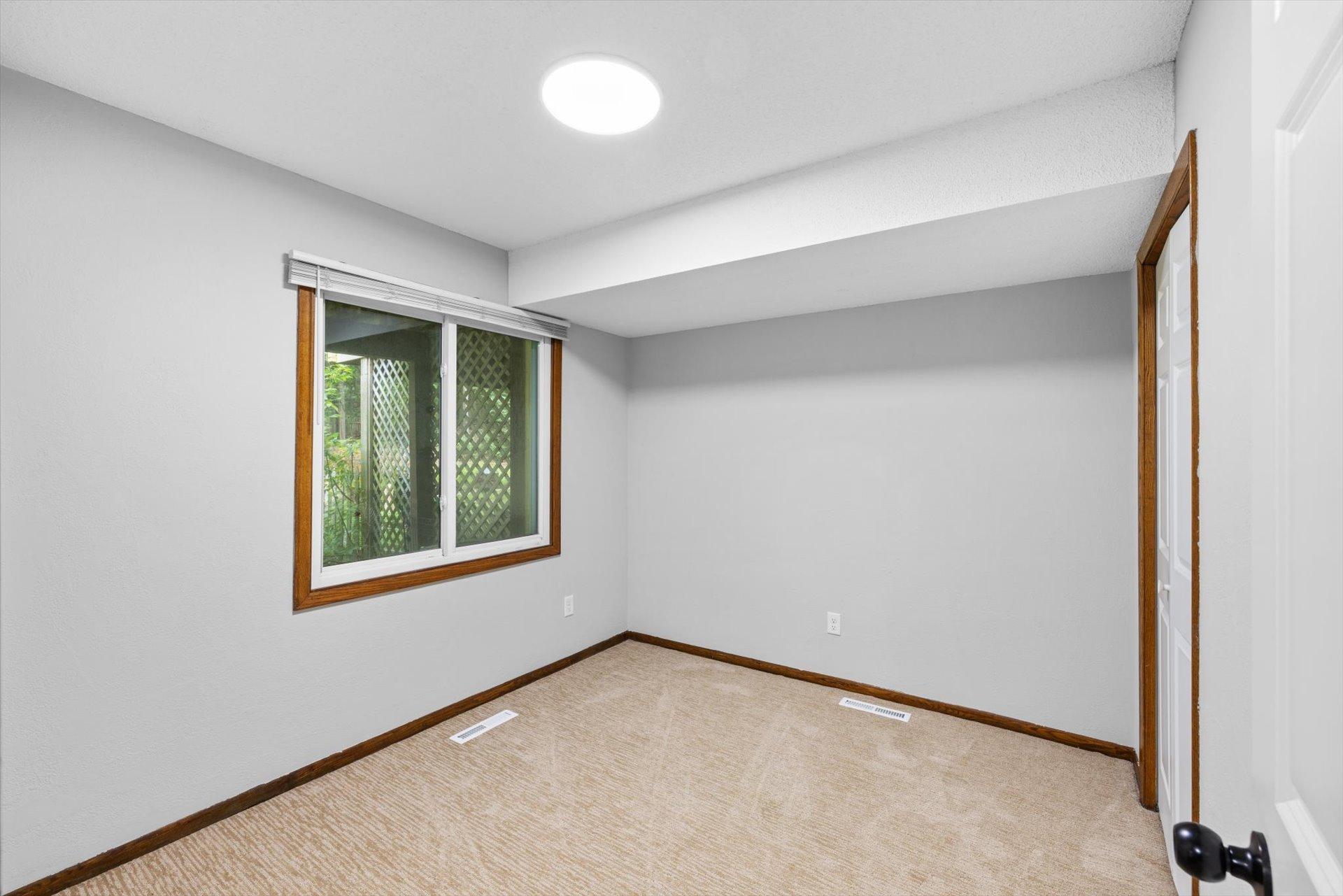 7405 Scot Terrace Eden Prairie, MN 55346 - Photo 17 of 29